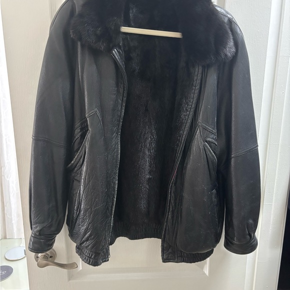 Black Leather bomber Jacket mink lined, and reversible - Picture 1 of 2